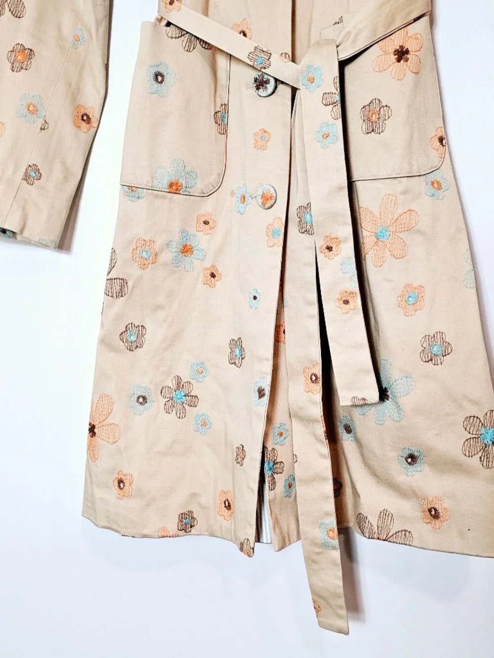 Vintage USA C Ruth Whimsical Embroidered Flower Power Belted Trench Coat Size 4